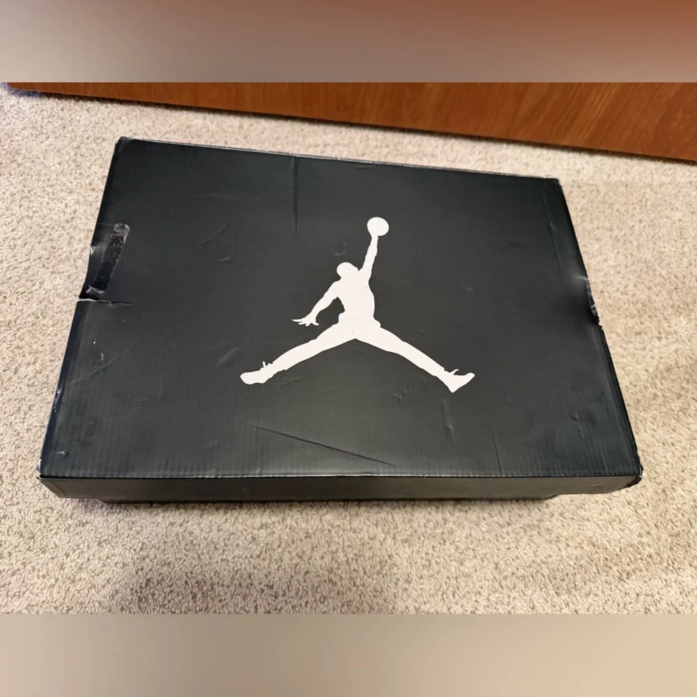 Air Jordan 8 Retro Doernbecher Sneakers